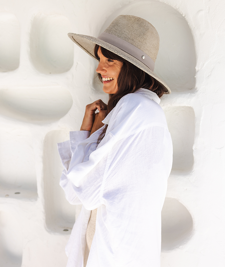 Women's Safari - Hollywell